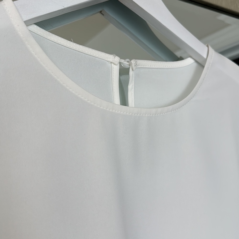 Elegant White Ruffle Sleeve Top - Picture 4 of 6